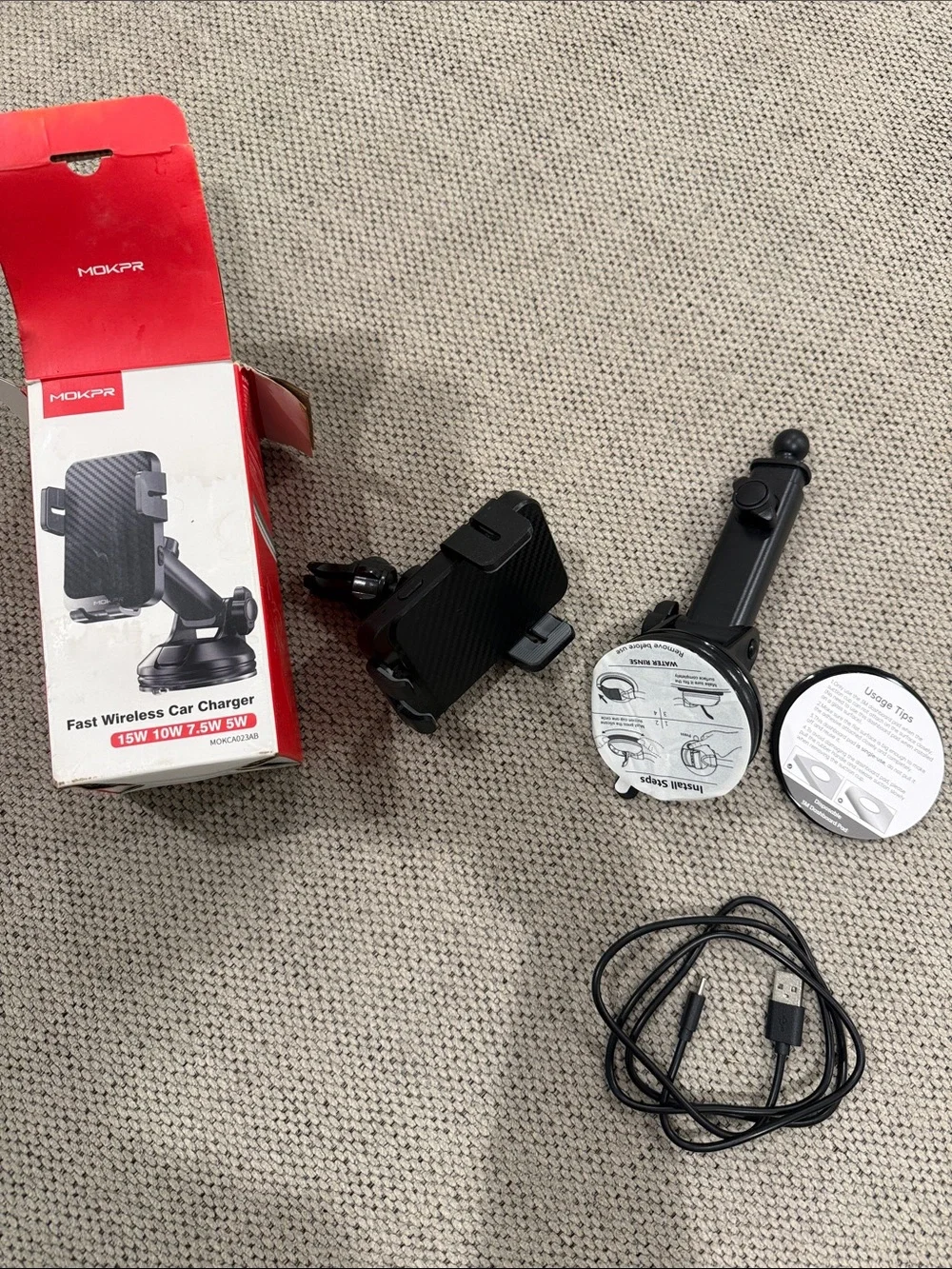 Black Fast Wireless Car Charger Mount